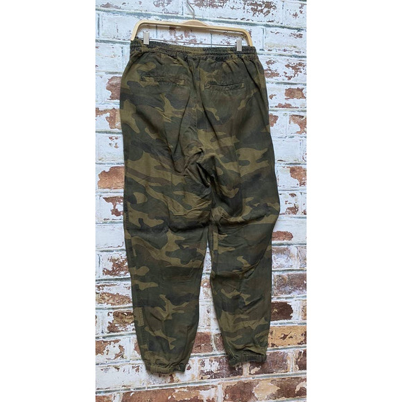 Blank NYC At Attention Green Camo Linen Printed Drawstring Joggers - Picture 9 of 10